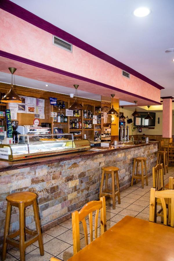 El Roble Hotel Restaurante Tabara Eksteriør bilde